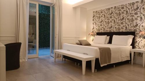 Bianco Riccio Suite Hotel - image 14