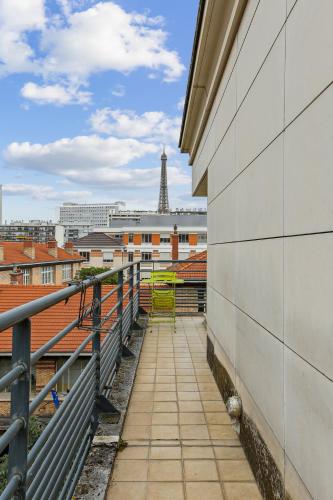 Appartement proche de la Tour Eiffel - image 11