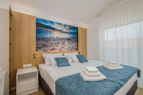 Three-Bedroom Apartment image 3