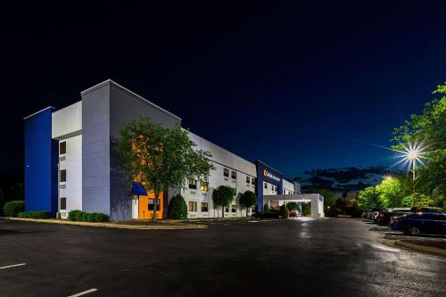 Comfort Inn Shepherdsville - Louisville South - image 2
