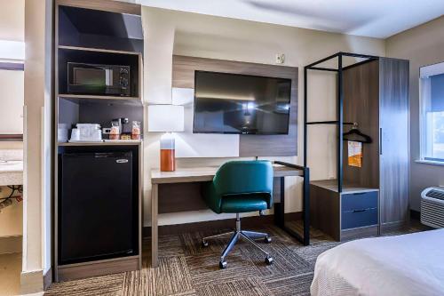 Comfort Inn Shepherdsville - Louisville South - image 11