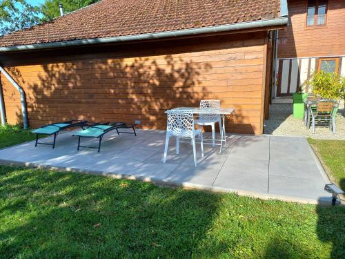 "Le Studio" climatisation Parking Privé Restauration Proche des lacs ("Le Studio" climatisation Parking Prive Restauration Proche des lacs) in 蒙莫朗西博福爾