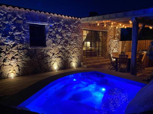 Hébergement neuf de charme à côté de la mer dans un magnifique environnement gîte à louer Usciolo