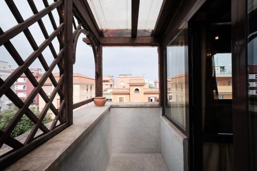 Penthouse 200 meters from metro Wi-Fi and AC, Roma (foto 7)