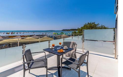 Балкон, Hotel Koral in Ліжнян