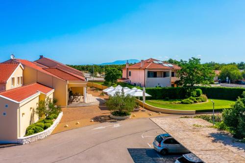Guest Accommodation Atrium Gulin - image 12