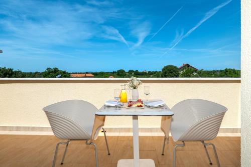 Guest Accommodation Atrium Gulin - main image