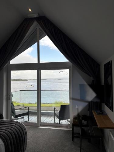 Oyster Inn Connel