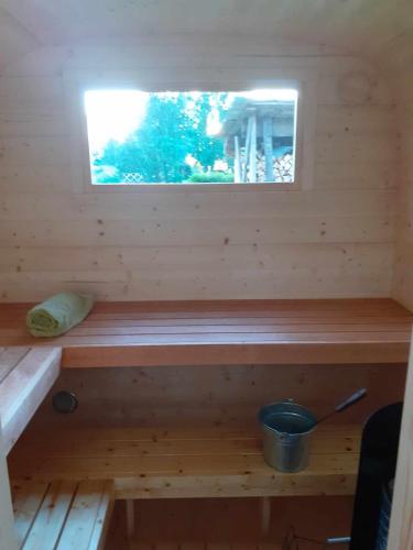 Cousy historical house with sauna and hot tube in Kodavere