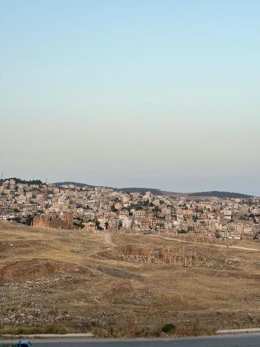 زهرة المدائن (زهرة المدائن) in เญราช