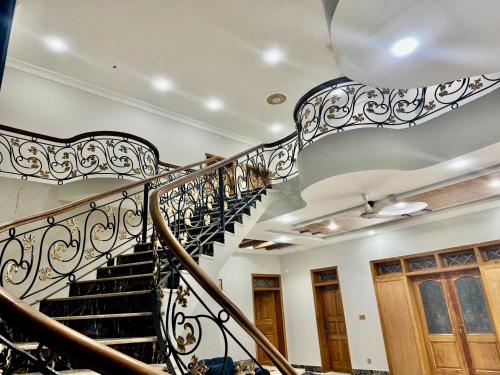 Royal Executive Inn Guest House Islamabad - image 9