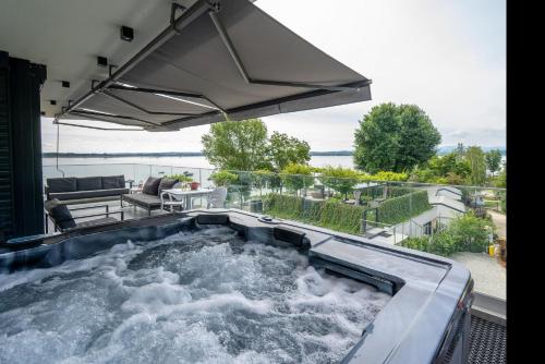 OW Mewa domki apartamenty nad jeziorem in Skorochów