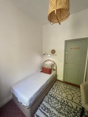 1 twin bed