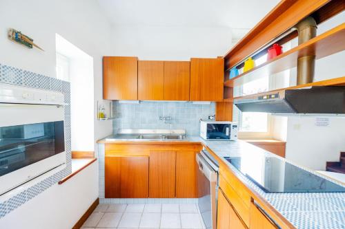 Lovely 2BR House in Beautiful Green Area - main image