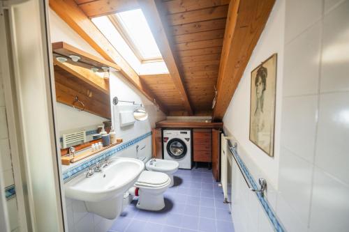 Lovely 2BR House in Beautiful Green Area - image 7