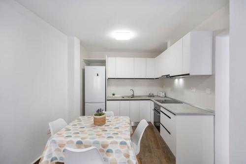 Onil Reformed Petfriendly Home with WIFI in Onil
