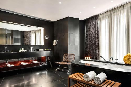 Bulgari Hotel London - image 13