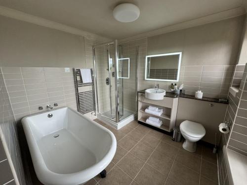 Aysgarth Falls Hotel - image 2