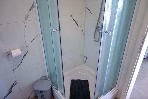 Villa Joanna - hidden oasis with pool gym & garrage - image 2