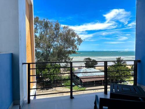 设施服务, 炫彩湾-Twenty Two旗下 (Dazzle bay by Twenty Two) in 米瑞莎