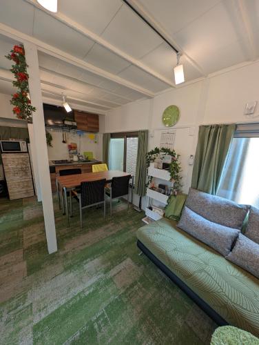 UMIBE Apartment, Tokio