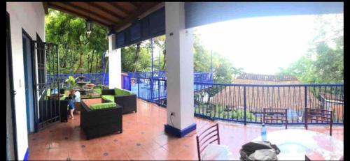 Villa La Giralda - Lakefront - Pool - Relaxation Haven in La Laguna