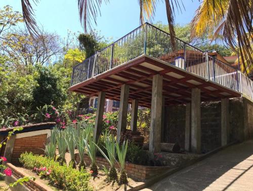 Villa La Giralda - Lakefront - Pool - Relaxation Haven in La Laguna