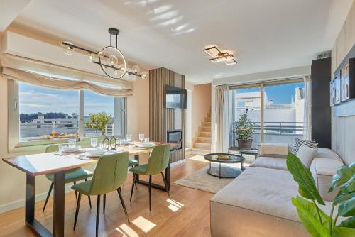 Vitania I Resort Penthouse with Jacuzzi in Lagar Martel