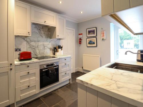 Exterior view, Mor Edrin in Harlech