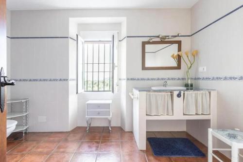 Villa with 5 bedrooms in Archidona with wonderful mountain view private pool enclosed garden - image 5