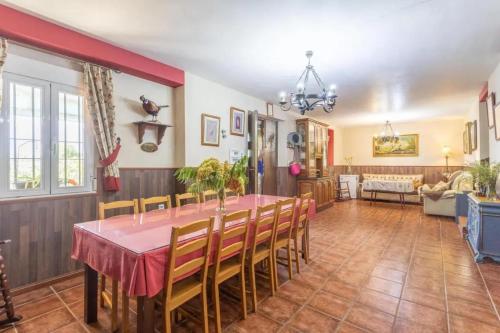 設施, Spacious villa with mountain view in Archidona, private pool in 阿切多納