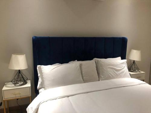 2 Bedroom Luxury Apartment - The Opus Luxury Residences by Book N Rent - image 2