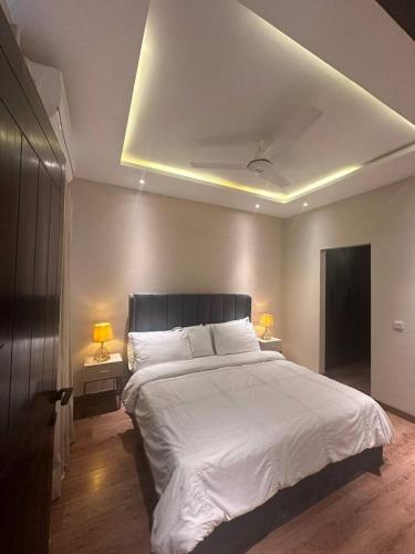 BNR - The Opus Residences 2-Bed Apartment Gulberg - image 7