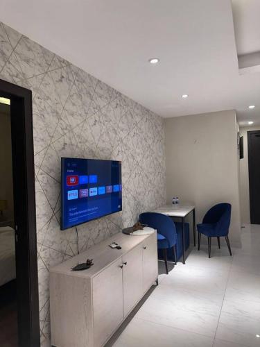 BNR - The Opus Residences 2-Bed Apartment Gulberg - image 3