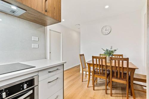 Ventura Serenity Townhouse with Parking and Patio, Auckland (fotografie 10)