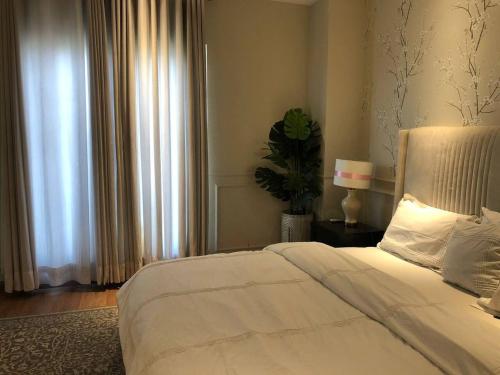 The Opus Residences 1-Bed Apartment Gulberg Lahore - image 7