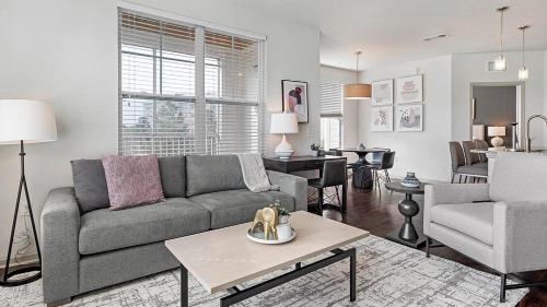 Landing at Bridge at Indigo - 2 Bedrooms in Avery Ranch Lakeline in Austin, USA