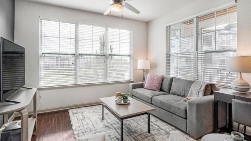Landing at Bridge at Indigo - 2 Bedrooms in Avery Ranch Lakeline in Austin, USA