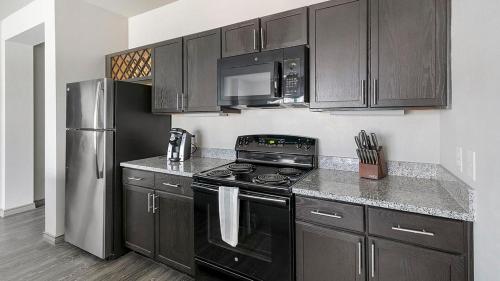 Landing at Bottle House of Main - 2 Bedrooms in Fort Worth in Fort Worth, USA