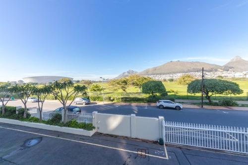 Mouille Point Studio including welcome basket - image 9