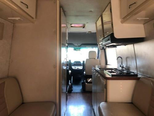 Private and cozy RV with full hookups in a convenient area with direct bus to NYC Manhattan only 2 blocks away