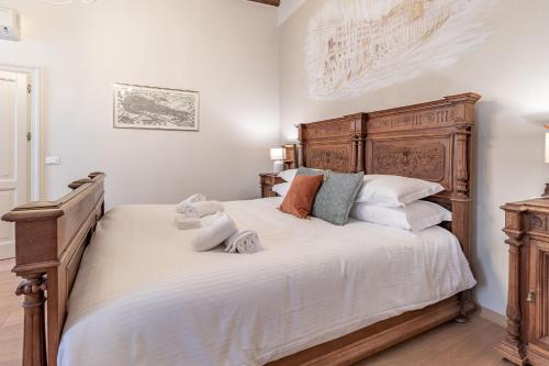 Venice Boutique Apartment - Tap to explore photos
