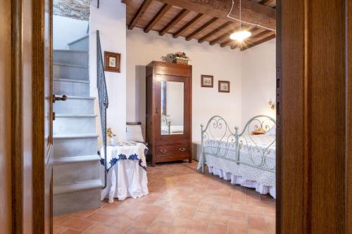 Italian Experience-Il Borgo Apartment in Бьєнтіна