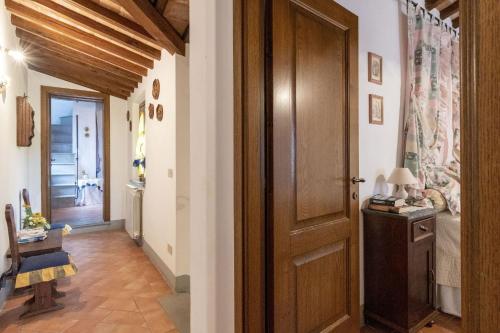 Italian Experience-Il Borgo Apartment in Бьєнтіна