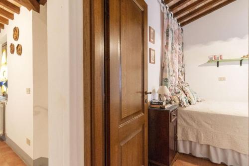 Italian Experience-Il Borgo Apartment in Бьєнтіна