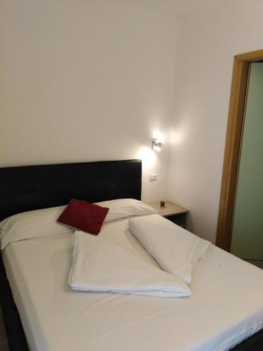 Hotel Vienna - image 4