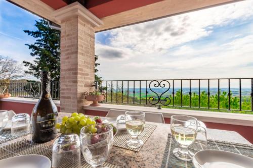  Italian Experience-Alloro Holiday Apartment in Castello Ripalta
