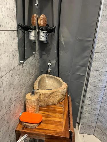 ห้องน้ำ, close du verger in แทรลิเย