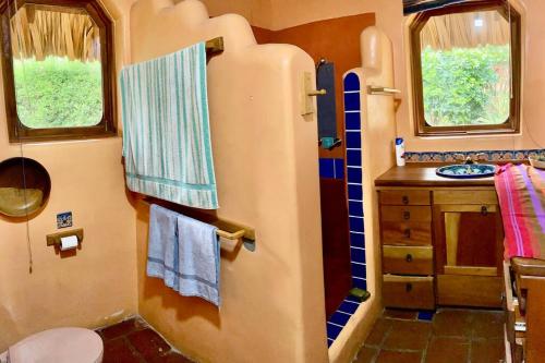 Bany, Lakefront bungalow - Relaxation Plus in Santa Cruz la Laguna