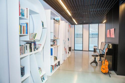 Antwerp Central Youth Hostel - image 2